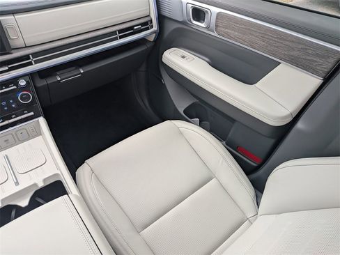 Used 2024 Hyundai Santa Fe Calligraphy image 17