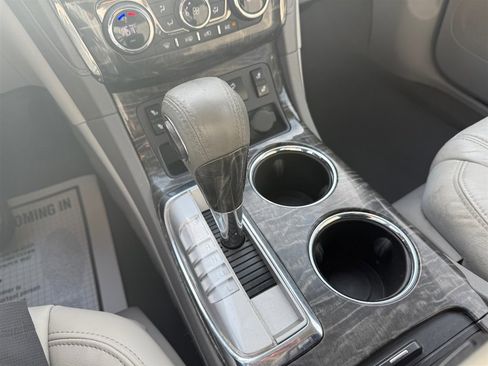 Used 2014 Buick Enclave Leather image 23