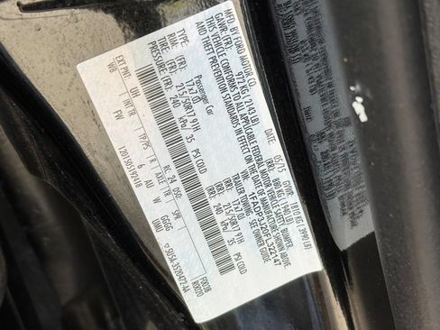 Used 2015 Ford Focus Titanium FWD image 39
