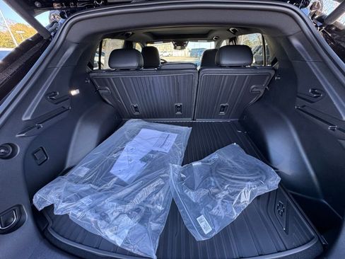 New 2026 Chevrolet Equinox EV RS image 9