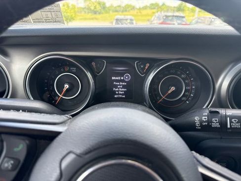Used 2018 Jeep Wrangler Sport AWD/4WD image 21