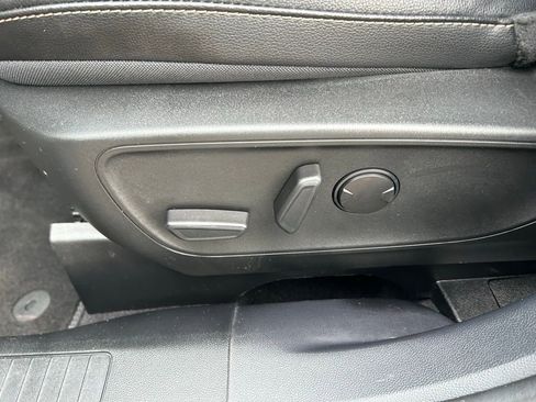 Certified 2022 Ford Escape Titanium w/ Titanium Elite Package image 17