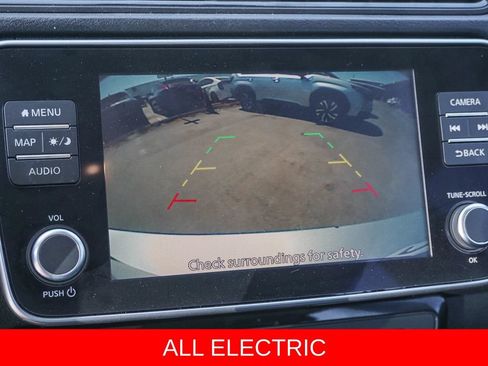 Used 2022 Nissan Leaf SV FWD image 23