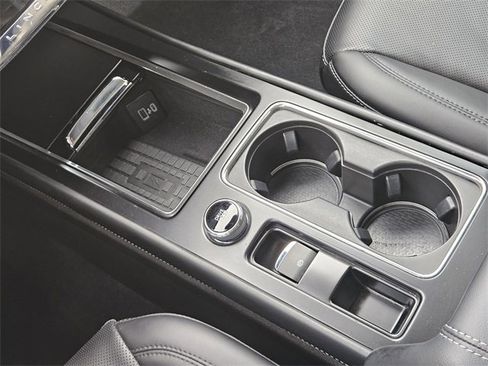 Certified 2023 Lincoln Corsair FWD w/ Equipment Group 101A image 20