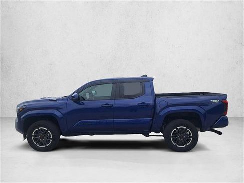 Used 2025 Toyota Tacoma TRD Sport AWD/4WD image 9