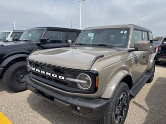 New 2026 Ford Bronco Outer Banks AWD/4WD video 2