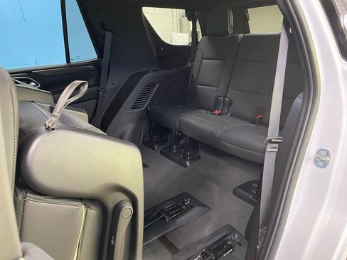 Used 2024 Chevrolet Tahoe Premier w/ Premium Package image 37