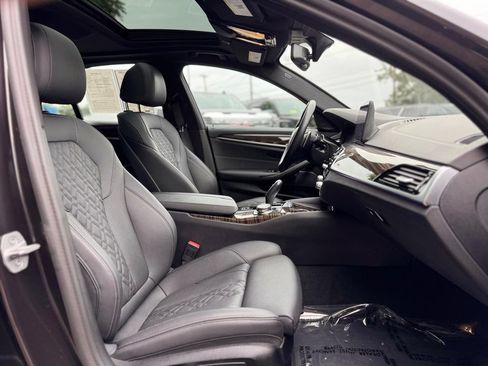 Used 2023 BMW 530i xDrive w/ Premium Package AWD/4WD image 28