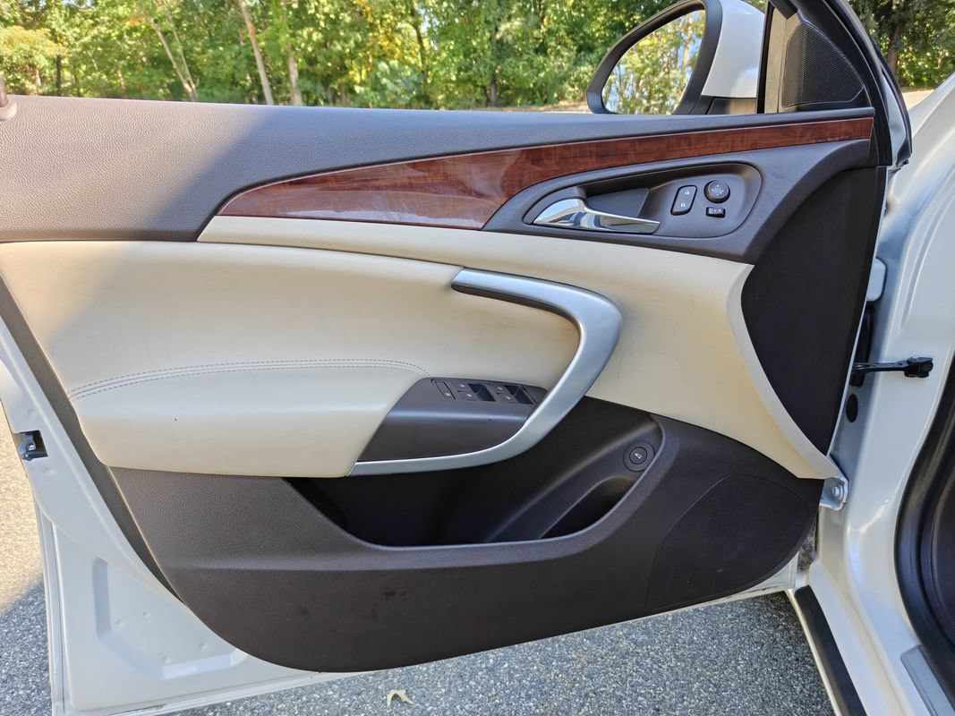 Used 2016 Buick Regal FWD image 19
