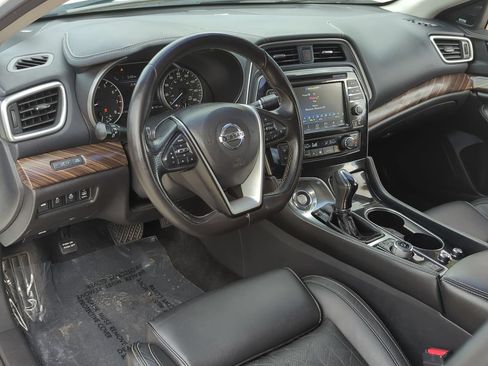 Used 2017 Nissan Maxima Platinum FWD image 9