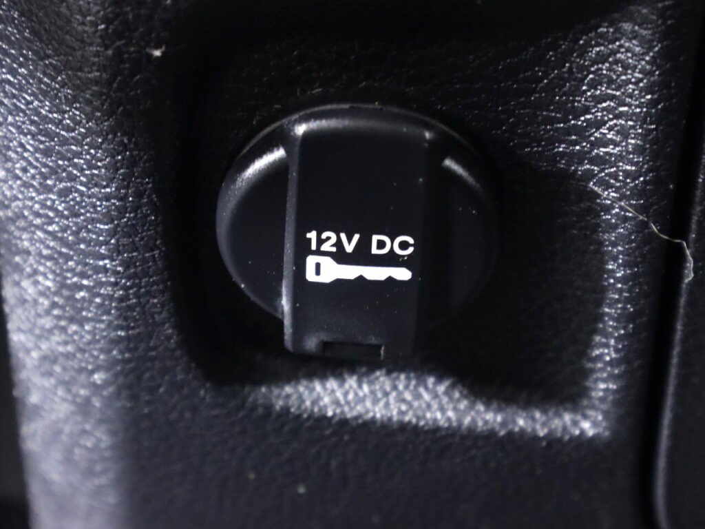 Used 2017 RAM 1500 Express AWD/4WD image 23