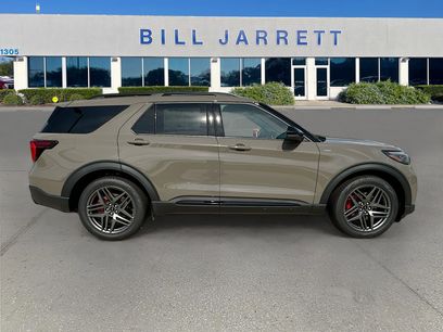New 2026 Ford Explorer ST-Line w/ ST-Line Street Pack