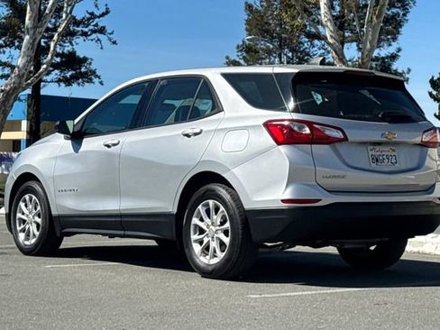 Used 2019 Chevrolet Equinox LS image 6