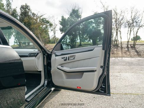 Used 2010 Mercedes-Benz E 63 AMG Sedan image 47