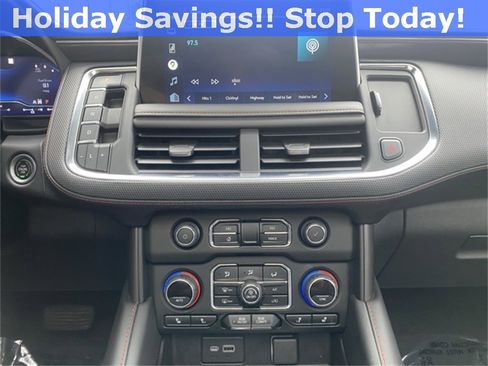 Used 2022 Chevrolet Suburban RST w/ Luxury Package image 19