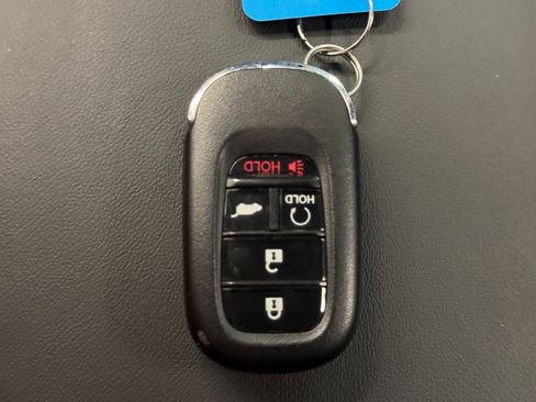 Used 2025 Honda HR-V EX-L image 17