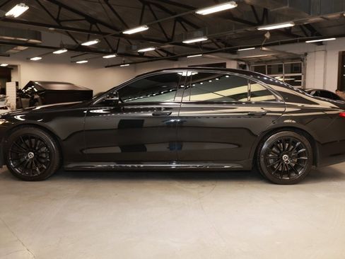 Used 2022 Mercedes-Benz S 580 4MATIC Sedan image 4