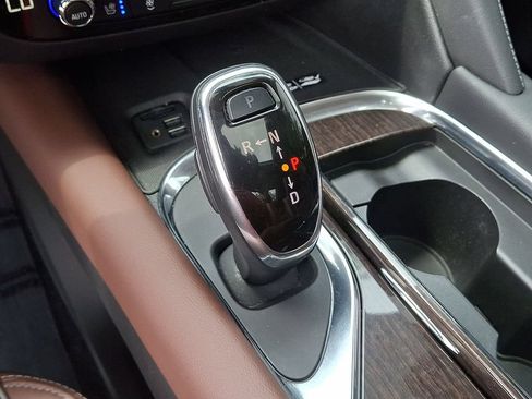 Used 2021 Buick Enclave Avenir w/ Avenir Technology Package AWD/4WD image 15