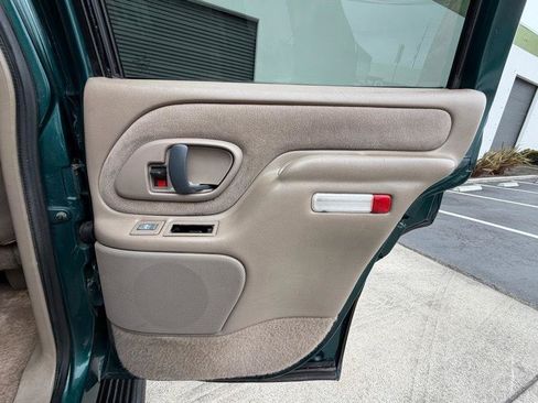 Used 1997 GMC Yukon 4WD 4-Door w/ Marketing Opt Pkg 5 image 51