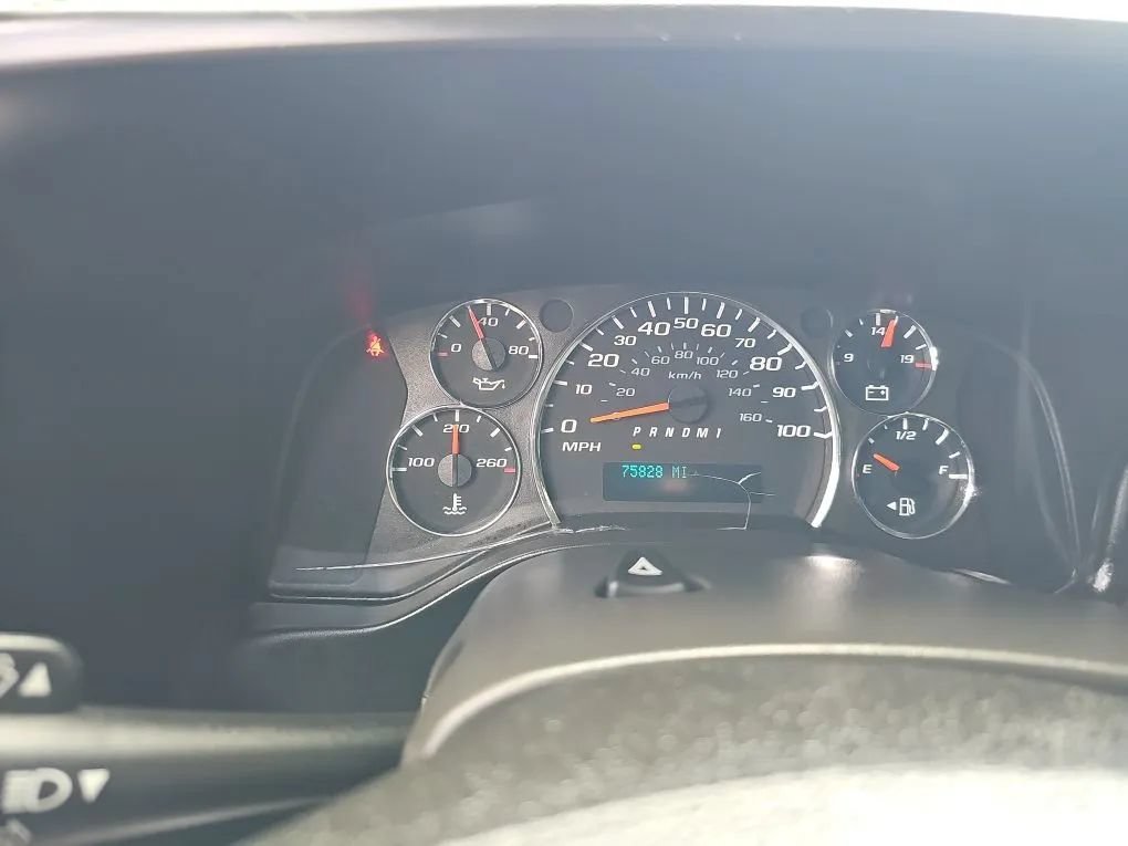 Used 2017 Chevrolet Express 3500 Extended RWD image 11