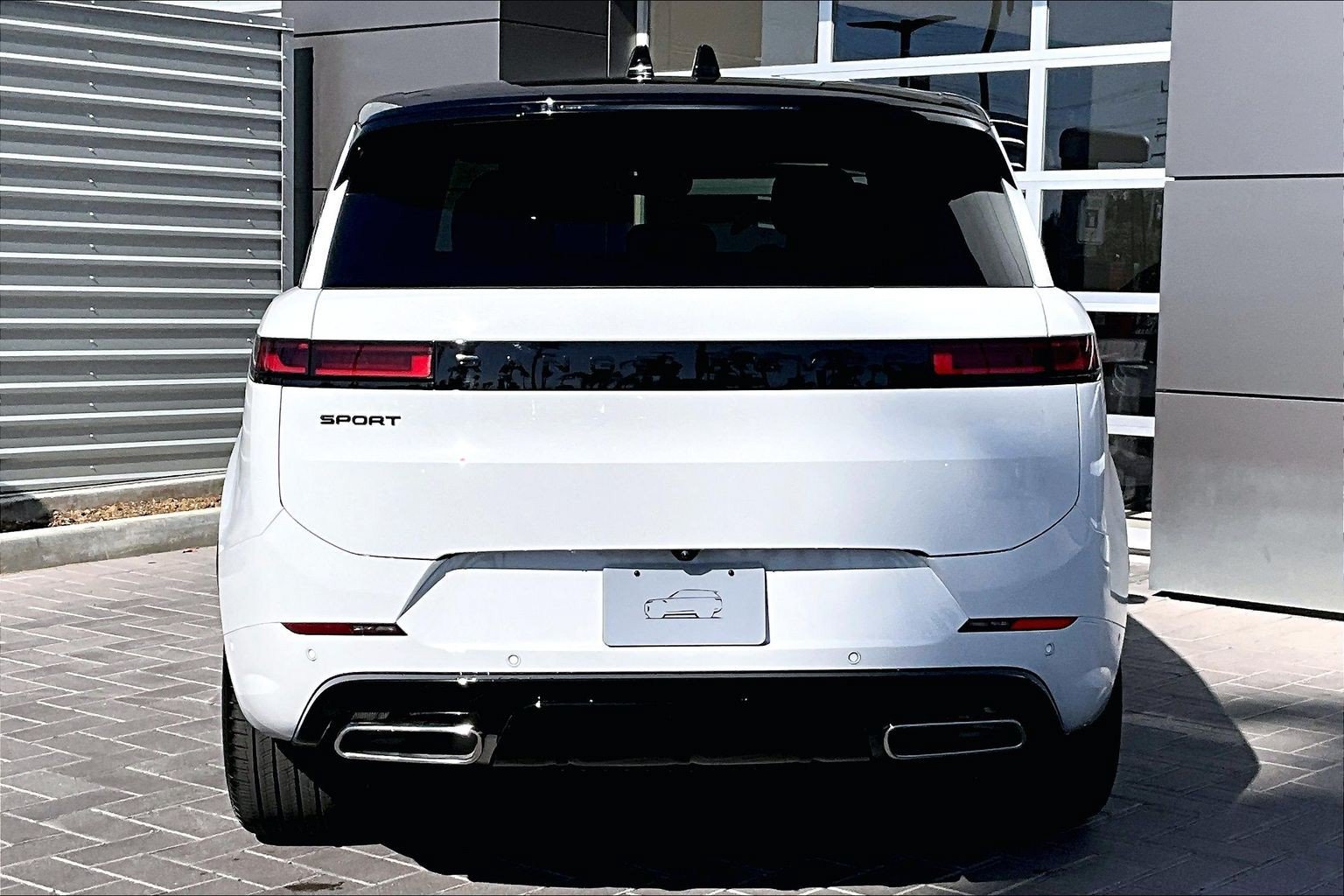 New 2027 Land Rover Range Rover Sport Dynamic SE AWD/4WD image 4