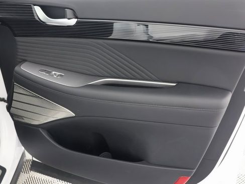 Used 2024 Hyundai Palisade Calligraphy image 31