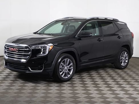 Used 2024 GMC Terrain SLT w/ Tech Package AWD/4WD image 11