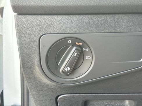 Used 2024 Volkswagen Tiguan S image 21