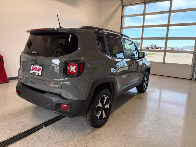 Used 2021 Jeep Renegade Trailhawk w/ Sun & Sound Group AWD/4WD image 9