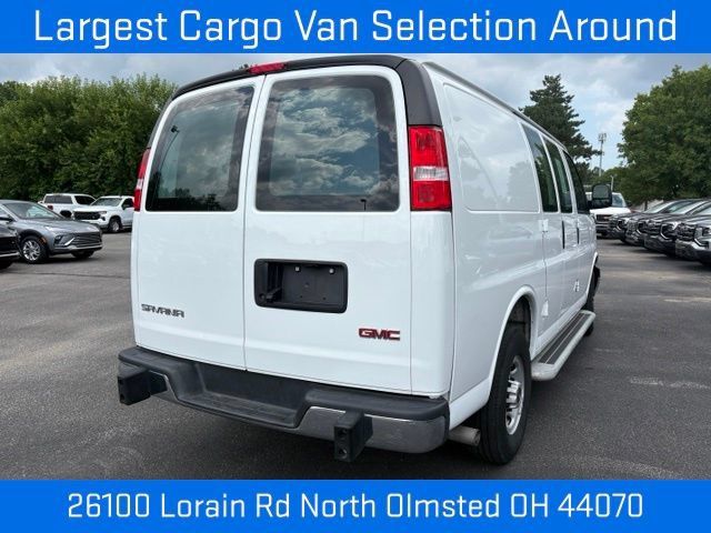 Used 2025 GMC Savana 2500 w/ Driver Convenience Package RWD image 5