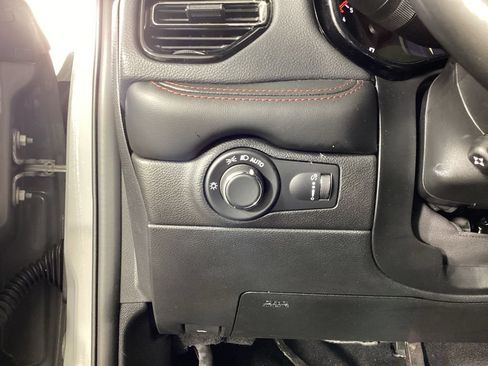 Used 2025 Dodge Durango R/T AWD/4WD image 12