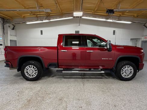 Used 2020 Chevrolet Silverado 2500 High Country AWD/4WD image 5