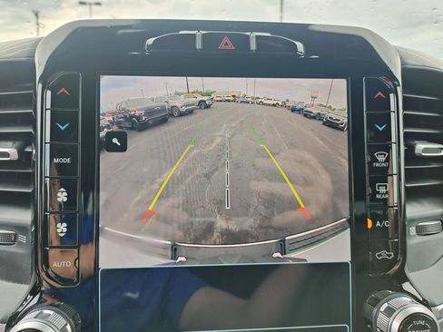 Used 2023 RAM 1500 Laramie AWD/4WD image 23