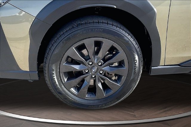 Used 2025 Subaru Outback Onyx Edition AWD/4WD image 9