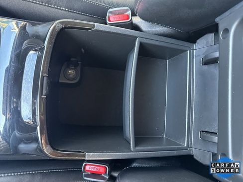 Used 2022 Kia Telluride SX w/ SX Prestige Package image 29