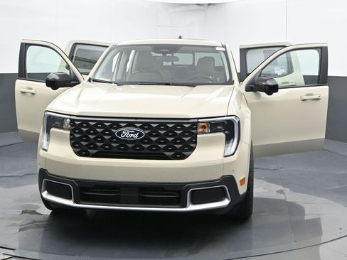 New 2025 Ford Maverick Lariat w/ 4K Tow Package image 48