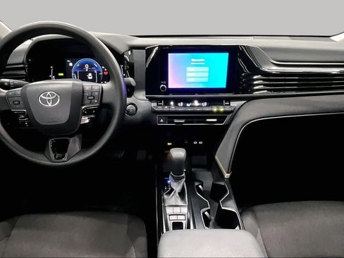 Used 2025 Toyota Camry LE w/ Convenience Package FWD image 15