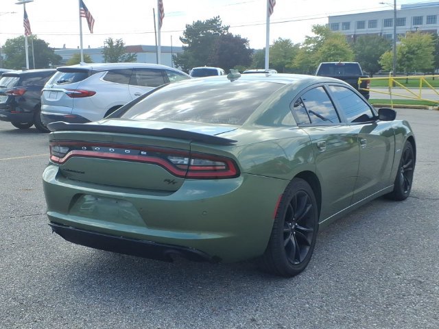 Used 2018 Dodge Charger R/T w/ Blacktop Package RWD image 5