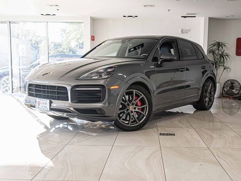 Used 2021 Porsche Cayenne GTS image 1