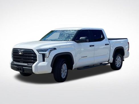 Used 2024 Toyota Tundra SR5 w/ SR5 Convenience Package AWD/4WD image 11