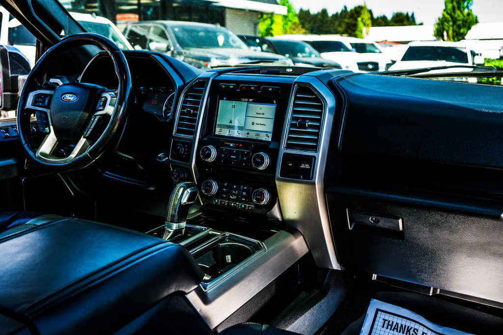 Used 2018 Ford F150 Platinum w/ Technology Package AWD/4WD image 39
