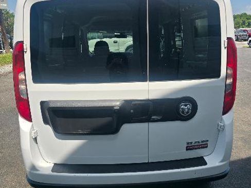 Used 2017 RAM ProMaster City Tradesman SLT w/ Rear Back-up Camera Group FWD image 5