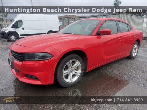 Used 2022 Dodge Charger SXT image 1