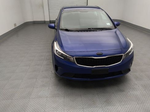 Used 2017 Kia Forte LX FWD image 14