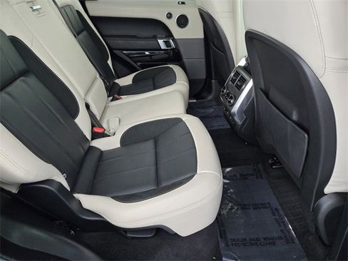 Used 2022 Land Rover Range Rover Sport HST image 17