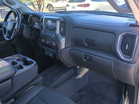 Used 2019 Chevrolet Silverado 1500 LT w/ Texas Edition image 29