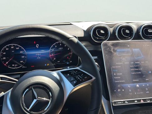 New 2026 Mercedes-Benz GLC 300 4MATIC image 14