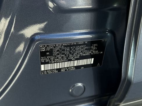 Used 2013 Toyota RAV4 XLE FWD image 24