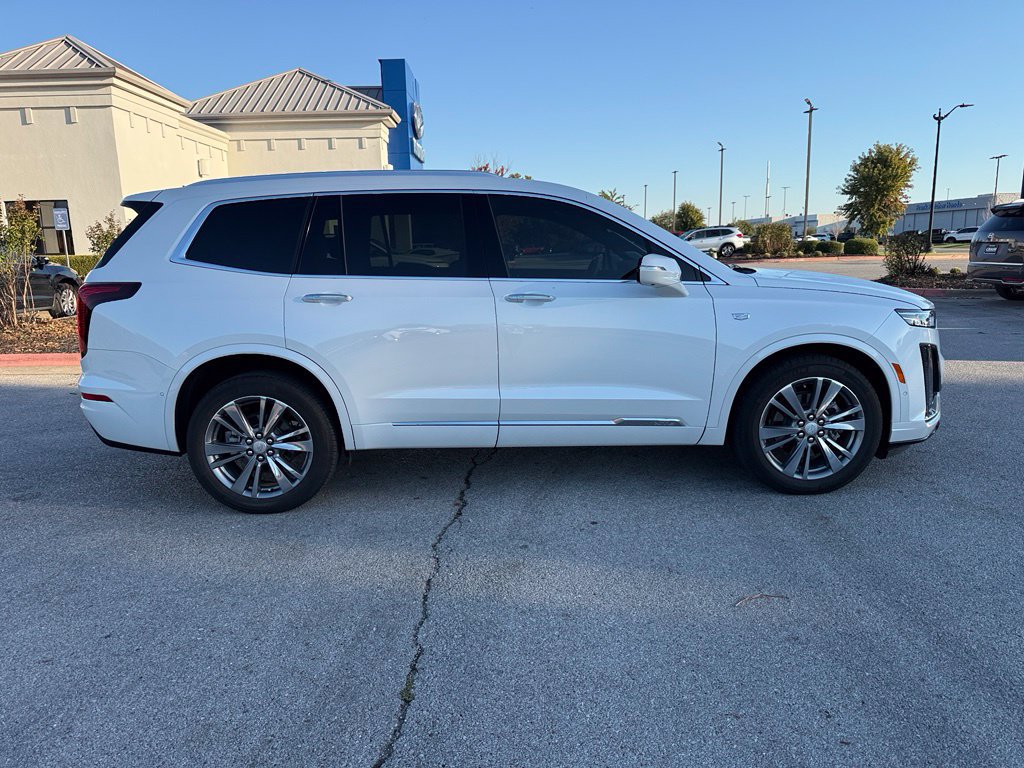 Used 2024 Cadillac XT6 Premium Luxury w/ Platinum Package AWD/4WD image 8