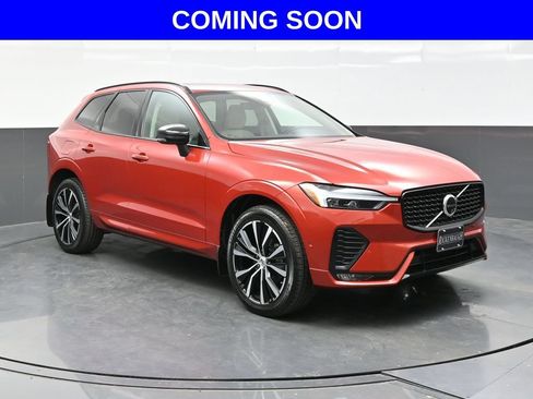 Used 2024 Volvo XC60 B5 Plus AWD/4WD image 1